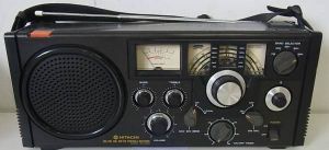 受信バンド短波ラジオ日立BCLラジオ KH-2200
